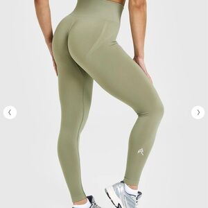 NWT Oner Active Effortless Leggings Deep Sage Green